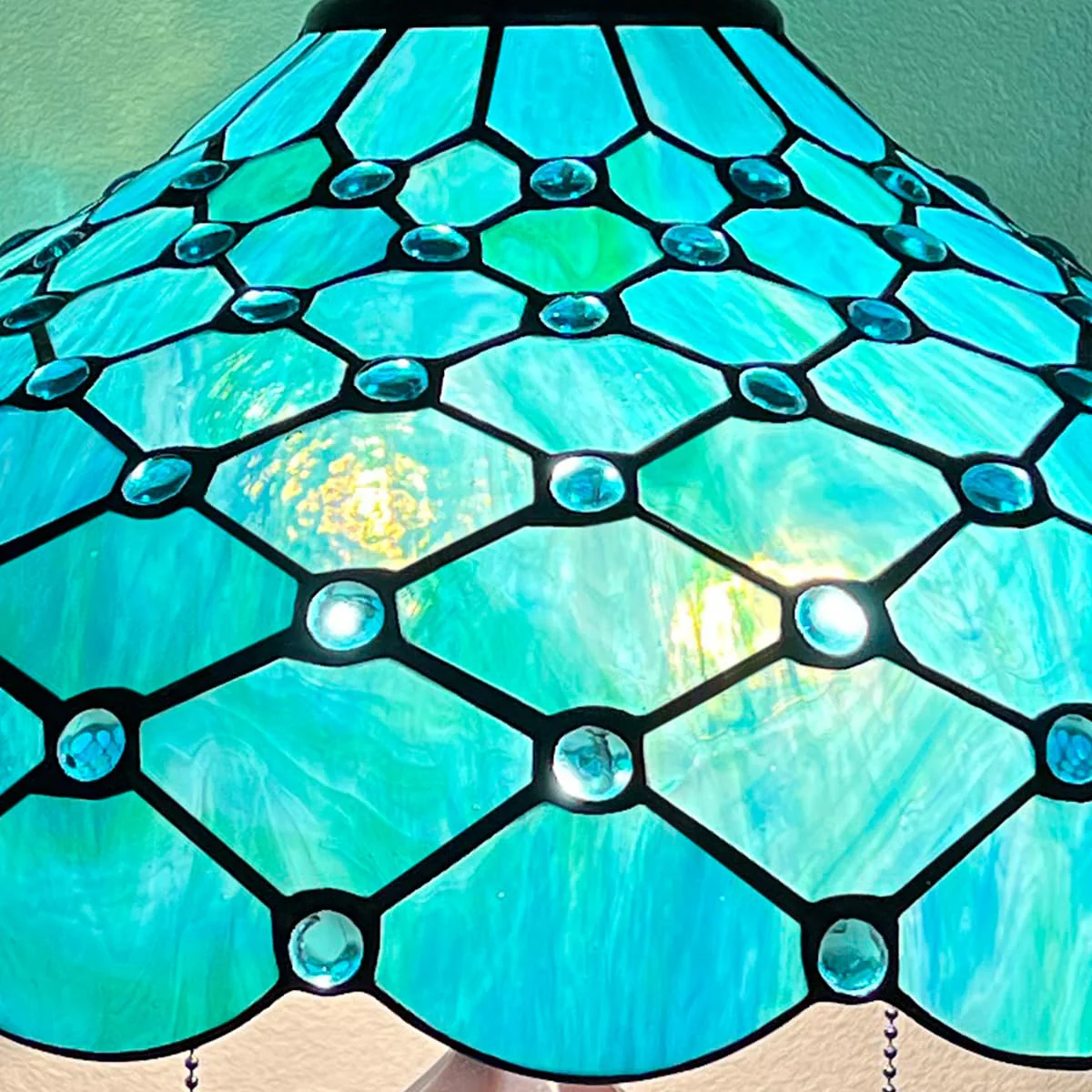 Thatyears Tiffany Table Lamp Seagrass Blue Beads Style Stained Glass Desk Lamp 16X16X24 Inches Vintage Style Desk Reading Light Decor for Bedroom Living Room Home Office - Image 4